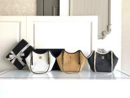 Picture of Chanel Handbags _SKUfw239867226fw